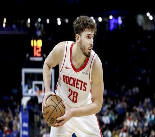 申京：去NBA时很多人劝我别去欧洲球员想立足NBA必须年轻时就去