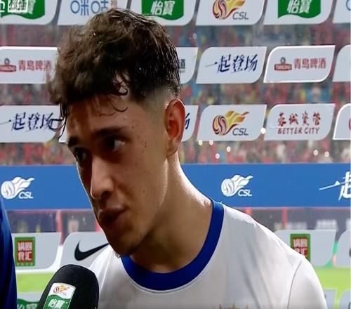 李小恒：完成首秀很开心，但我们少打一人在比赛里很困难