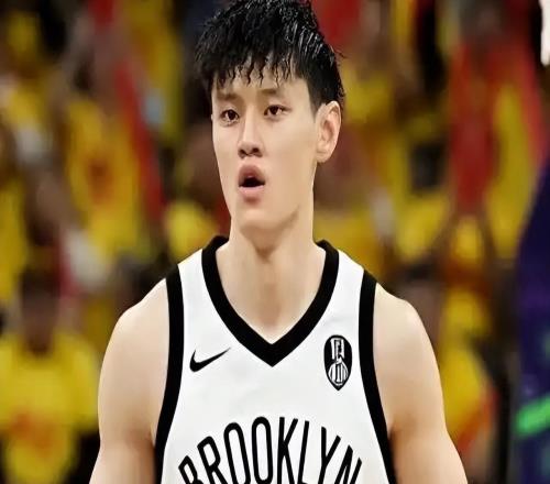 曾凡博与篮网签E10合同后续!9月底争取双向,10月底确定最终结果