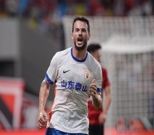 瓦科拿金靴还走马德鲁加悬了！彭啸李小恒吃经验蓉城3中卫丝滑