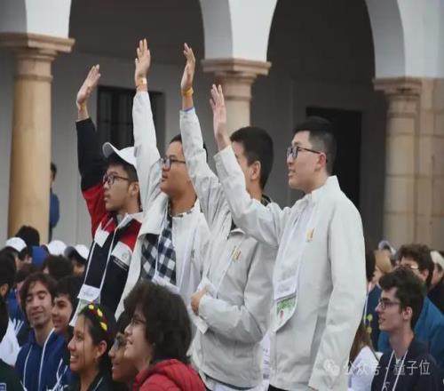 IOI中国队全员金牌夺冠！奥赛打成乒乓，浙江中学生扛起34