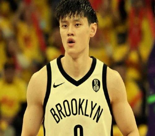 天才锋线再获NBA青睐！曝曾凡博余嘉豪离队原因一样，CBA损失惨重