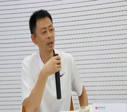 媒体人：CBA下赛季12月12日开赛共42轮可能单节缩减为10分钟