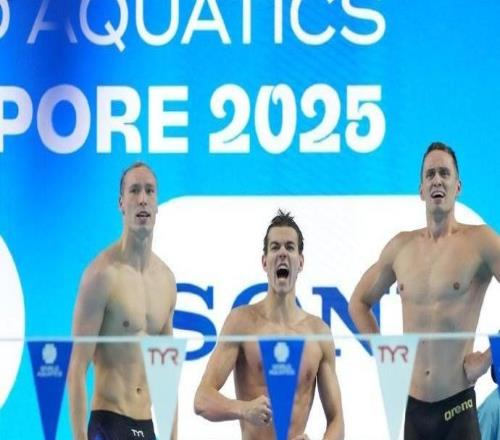 男子4X100米混合泳接力:中立运动员B队夺金,同时打破赛会纪录