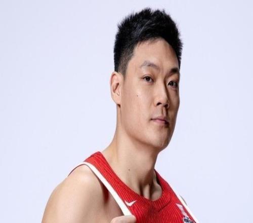 周琦缺席，男篮12人名单终于出炉