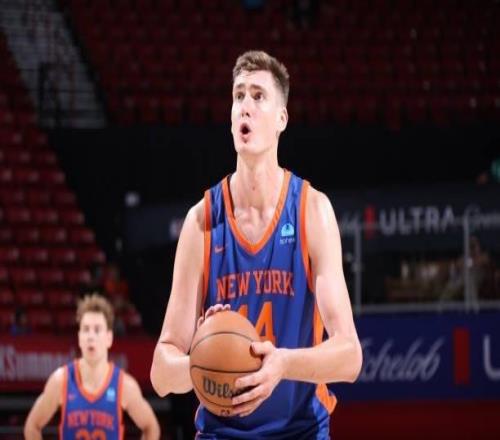 在NBA很难混下去了!前尼克斯的乌克兰中锋将转战以色列联赛