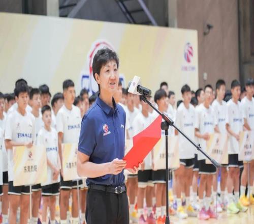 少年CBA全国总决赛在北京首钢园热血开战!CBA篮球公园落户首钢园