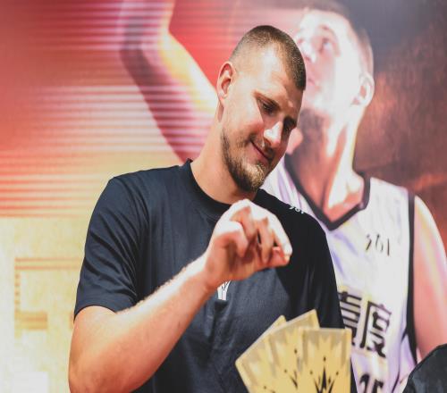 TA记者：NBA对约基奇来说只是工作他32或33岁时选择退役都不奇怪