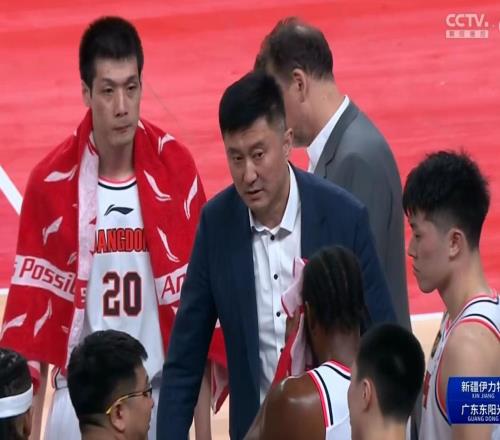 广东上海争抢外援,CBA第一大外援季后赛场均28+16+6,会花落谁家