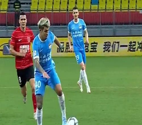 双冠梦碎!成都4天遭2次重创,主场神奇不再,夏窗0引援伤害太大