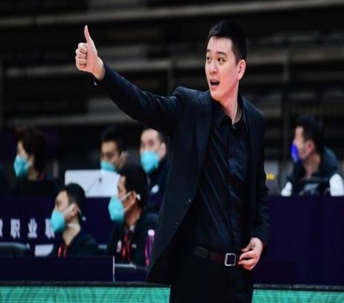 CBA大交易!张镇麟离开辽宁,加盟上海男篮,带队冲击总冠军