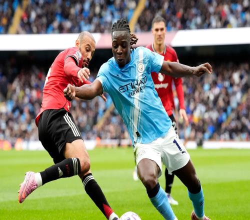 多库vs曼联全场数据：2记助攻，送出4次关键传球