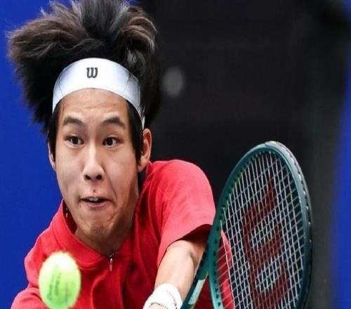 中国小将周意救赛点21逆转英国名将诺里,晋级ATP250成都站16强