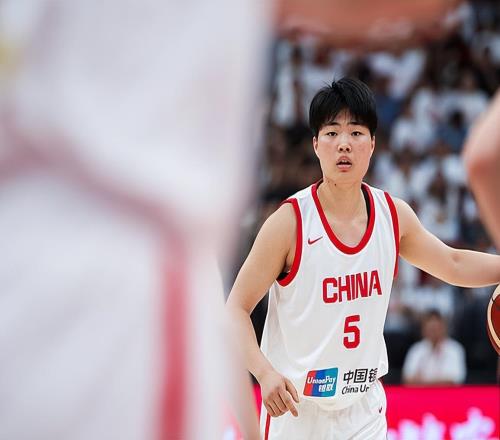 3连胜不败!中国女篮26岁王牌才是控卫答案女版隆多四夺助攻王