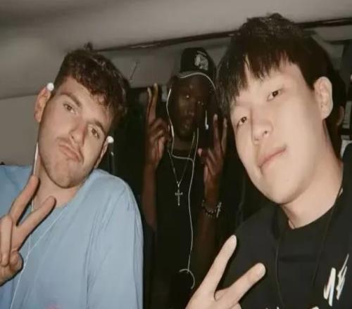 杨瀚森场均8分7板3助!体重暴涨!开拓者都是吹杨!