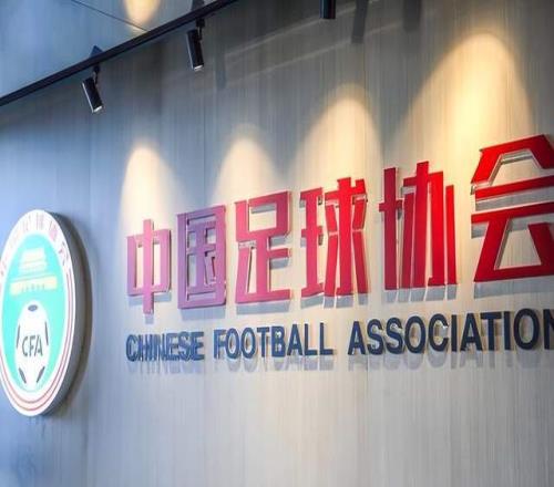 中国足坛再现奇葩1幕：本轮3次争议判罚因看不清视频无法判定