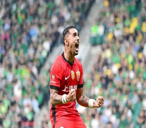 随着海港32，成都蓉城33，中超最新积分榜：榜首易主，争冠大乱