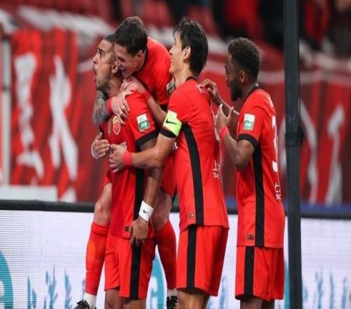 刺激!记者统计本赛季中超BIG4榜首次数:申花12次、海港7次