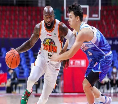 耍大牌！昔日超级外援称自己排CBA前四，上赛季场均22次出手砍30+