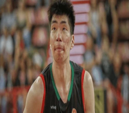 余嘉豪留洋正式首秀：9分3篮板+罚球10中7难阻24分惨败