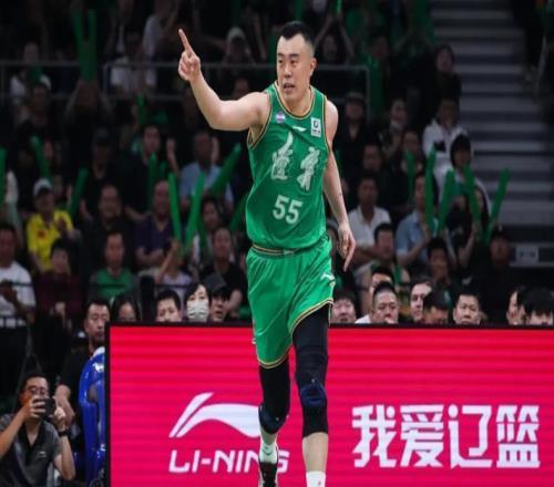 韩德君婉拒辽宁队教练组工作，专注青训发展，年薪仅20万