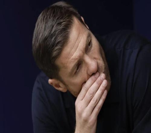 TA：皇马本赛季聘请了4位分析师，包括一名定位球专家