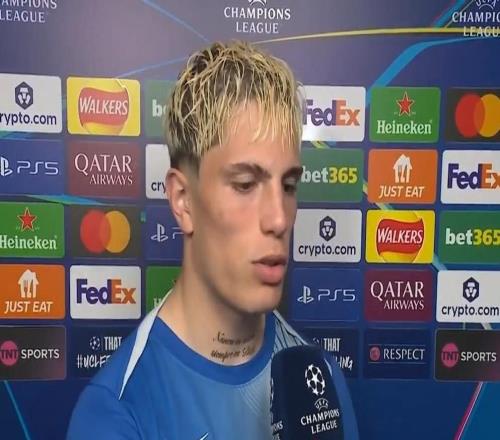 加纳乔：转会前的那段时期很艰难，但现在我很高兴能来到这里