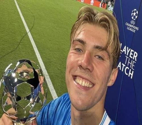 梅开二度，霍伊伦当选那不勒斯vs葡体全场最佳球员