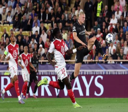 欧冠狂欢夜：诞生3场冷门！巴黎21绝杀巴萨，曼城+尤文惨遭绝平