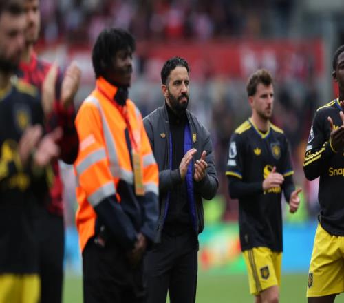 曼联好事不断!17岁天才中卫升入一线队两大主力火线复出