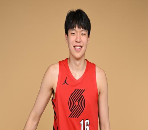 杨瀚森：休赛期增重8公斤，我对自己的NBA生涯有明确规划