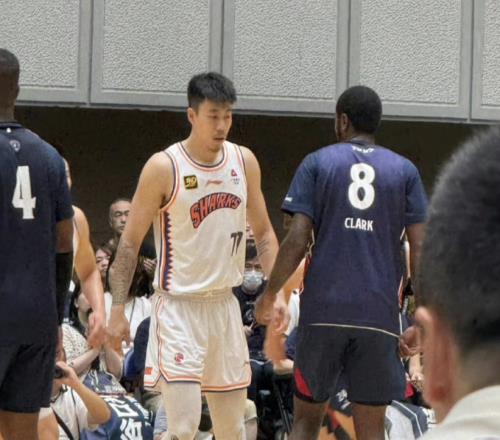 水土不服上海队重磅引援，表现没有达到预期球迷：能退货不