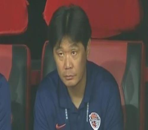李霄鹏:队员很尽力但最后输了,这对整个联赛的排名影响较大