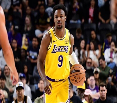 季前赛首战打出灾难级表现，布朗尼新赛季在湖人的前景令人担心