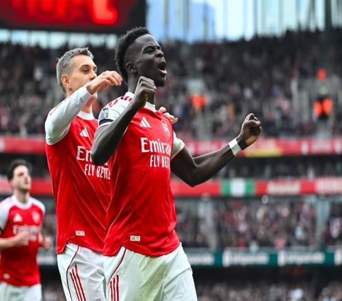 2个201个21！英超变天：榜首易主，曼联回正轨冠军赔率乱套了