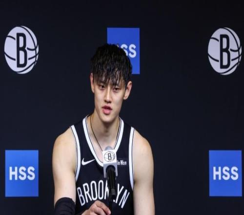 无缘首秀！篮网最多领先40分，18人大名单唯独曾凡博未能出场