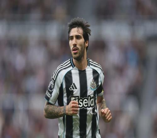 纽卡近7战6次击败诺丁汉森林，后者近5场英超均未取胜