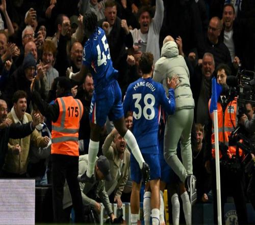 绝杀利物浦!马雷斯卡疯狂庆祝!英超红蓝大战:张路怒赞18岁天才