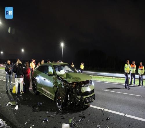 邮报：尤文旧将埃利亚遭遇撞车事故，跑车被毁但本人无碍