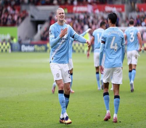 哈兰德一剑封喉，7战9球比肩姆巴佩！曼城一箭双雕，瓜帅创历史