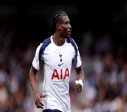 强！库杜斯是本赛季五大联赛唯一达成30次过人成功的球员