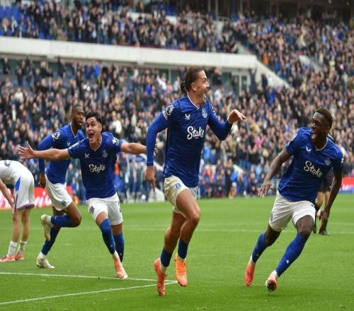 第93分钟绝杀，格拉利什斩获埃弗顿生涯首球