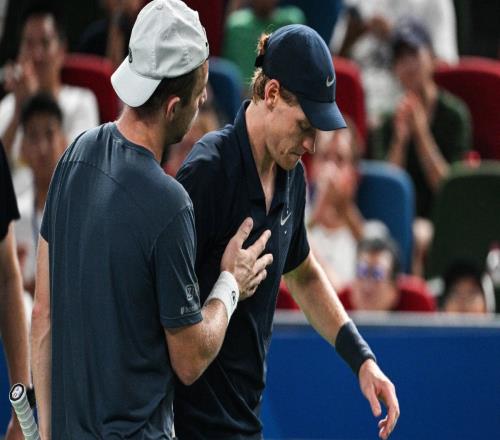 辛纳退赛后国外球迷痛批上海大师赛：组织者应该感到羞耻