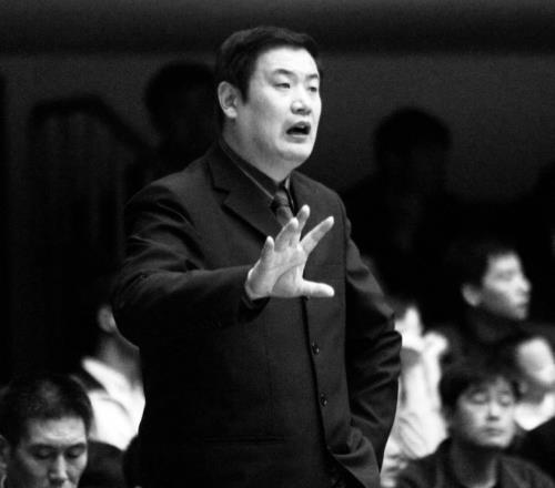 青岛队发布讣告悼念徐长锁：他的离去是中国篮球界的重大损失