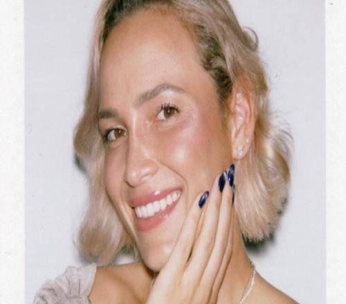 各有千秋，武汉网球公开赛为参赛选手拍摄撕拉片