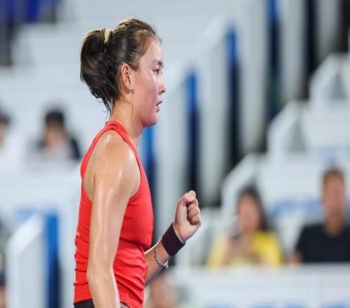 袁悦20击败布朗泽蒂，晋级武汉网球公开赛次轮再战保利尼