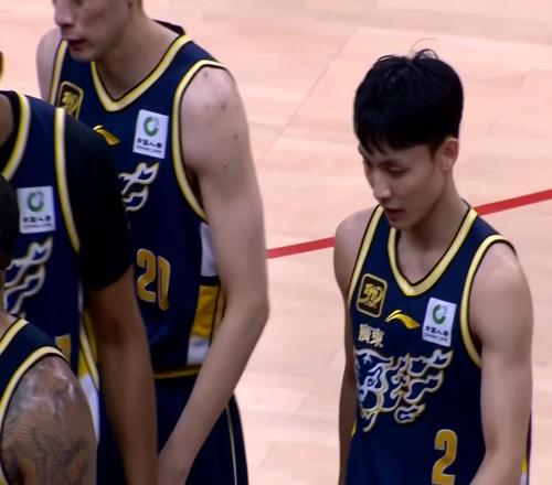 太适合广东队！CBA“空间型中锋”打出身价，或被朱芳雨截胡
