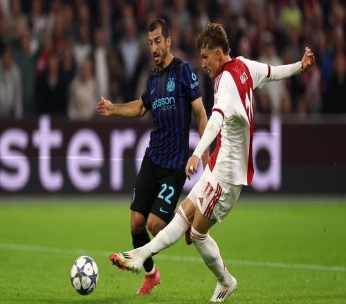 姆希塔良：原本21年就能去国米，但其财务受限于是就再留罗马一年