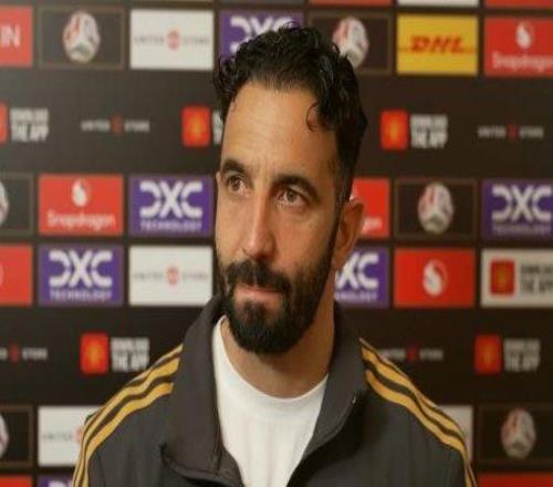 曼联球员仍然支持阿莫林