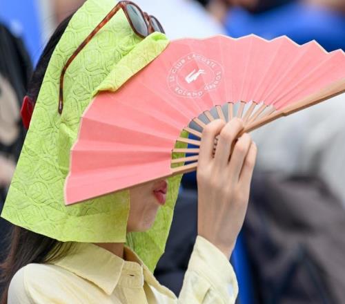 魔都眼国庆网球大师赛众星云集，超24万球迷享假日盛宴